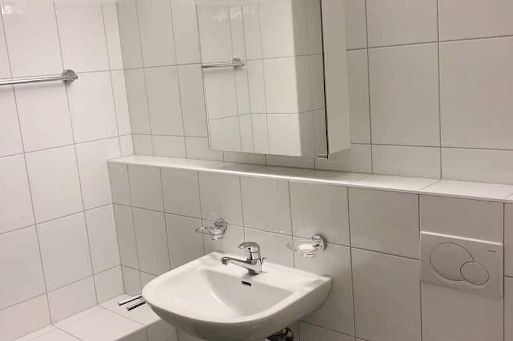 Entire apartment, Centrally located, Spacious Modern Apartment in Zurich, Zurich district