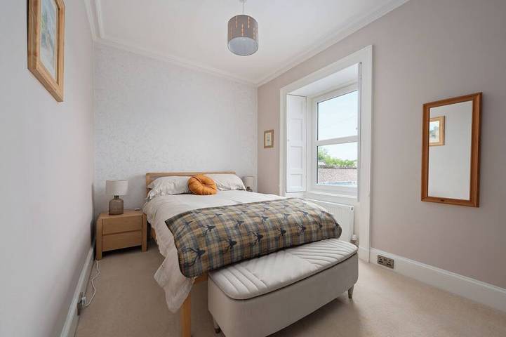 House with Private Indoor Heated Pool, Sauna & Hot tub in Angus