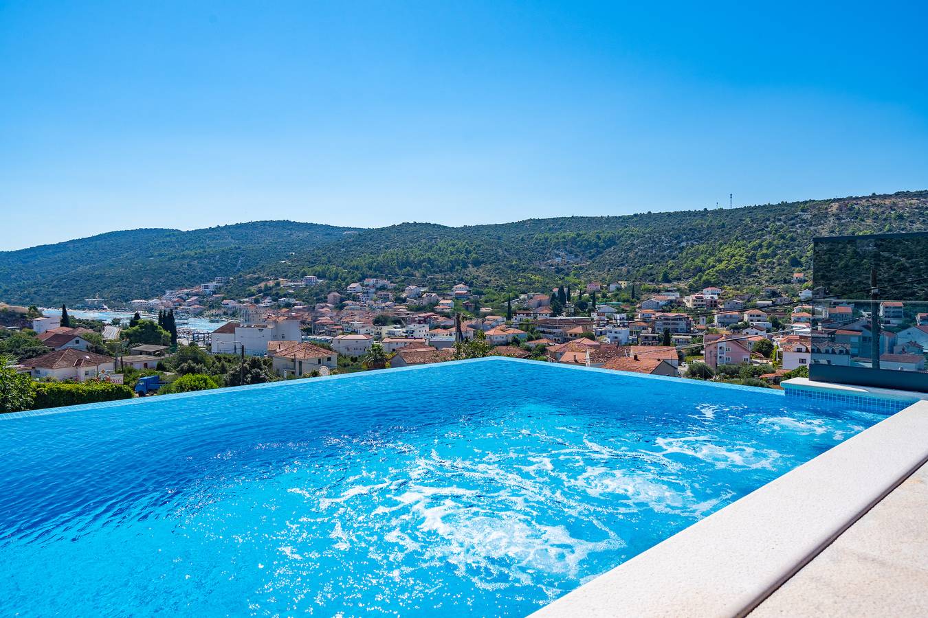 Charming Villa with Heated Pool, Balcony & 2.5km to Coastline in Marina, Split-Dalmatia
