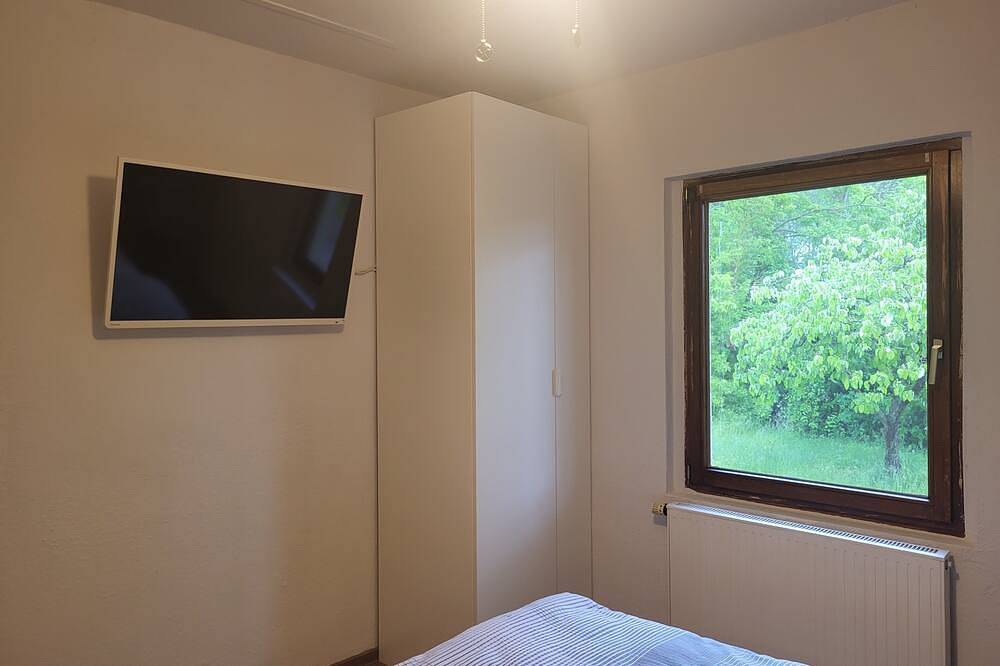 Seezeit Muldestausee-Ferienhaus in Pouch auf 2.000 m² Grundstück-hundefreundlich in Pouch, Muldestausee