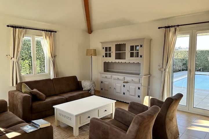 Villa pour 8 personnes, avec jardin et piscine à Vallon-Pont-d'Arc - 3