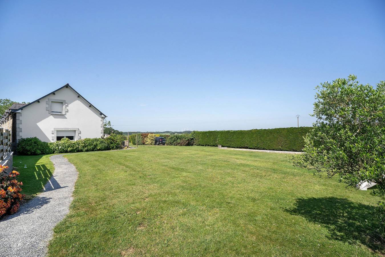 Gîtes des Lacs - Gîte Le Muscat : piscine, sauna et jaccuzzi partagés, terrasse privée et Wi-Fi in Jugon-les-Lacs, Région de Dinan