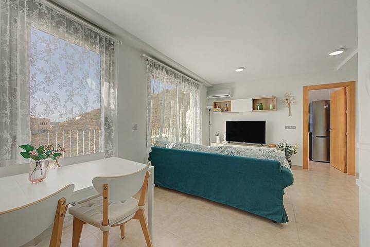 Apartamento entero, Apartamento 'Fmr Miguel de Cervantes 21' con vistas al mar, terraza privada y aire acondicionado in Carboneras, Costa de Almería