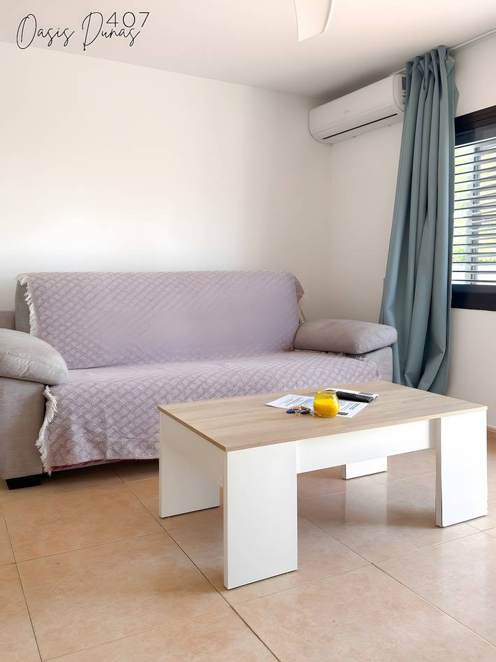 Apartamento entero, Oasis Dunas Wi-Fi y Aire Acondicionado by B-Rent in Corralejo, La Oliva