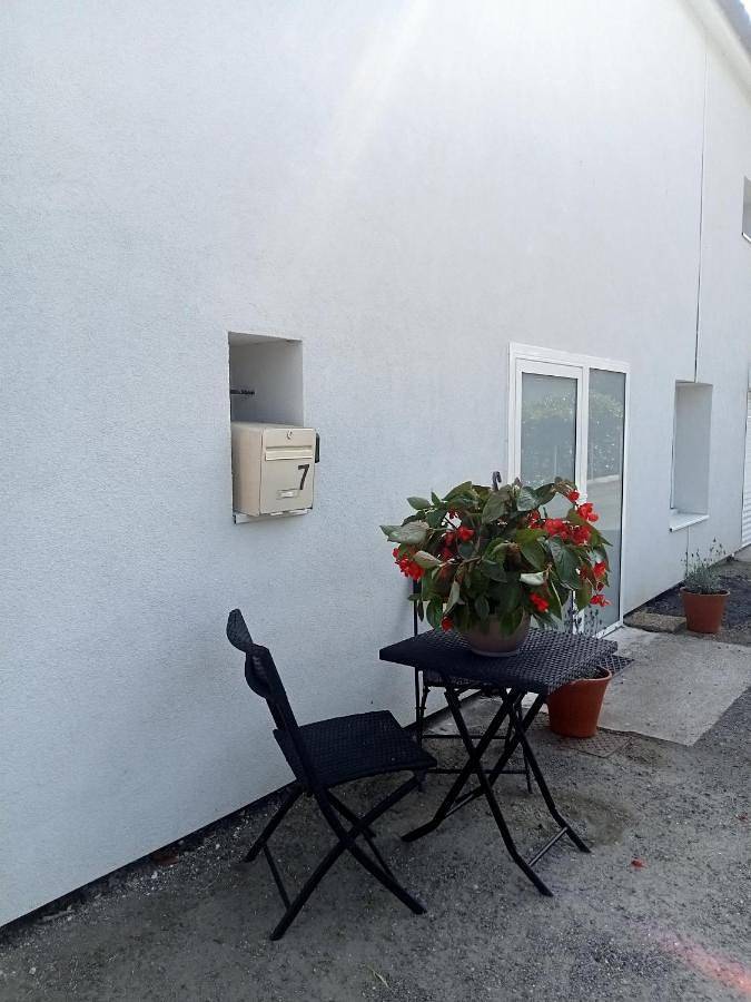 Location de vacances pour 4 personnes, avec jardin et vue à Montendre - 2