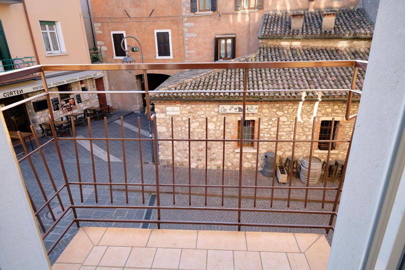 Hel lejlighed, Apartmentsgarda - Antiche Mura - Goethe in Garda, Garda-Fjellene