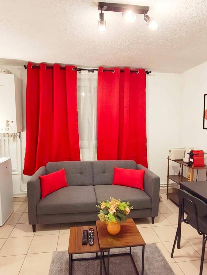 Appartement entier, Les suites frontalières T3 avec parking secteur Thionville Luxembourg in Yutz, Moselle