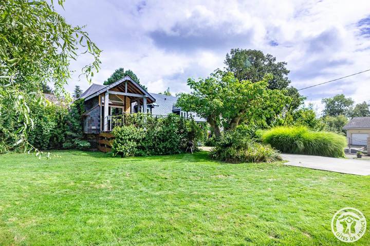 Gîte pour 6 personnes, avec piscine ainsi que jardin et terrasse - 1