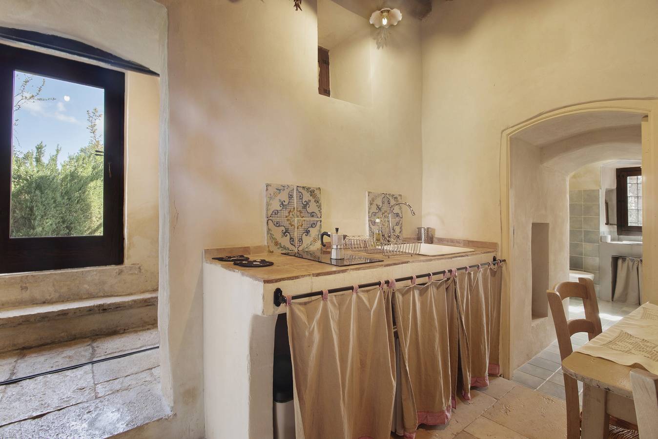 Ganze Wohnung, Ferienwohnung 'L'ulivo' mit gemeinsamer Terrasse, privatem Garten und Wi-Fi in Bisceglie, Barletta-Andria-Trani