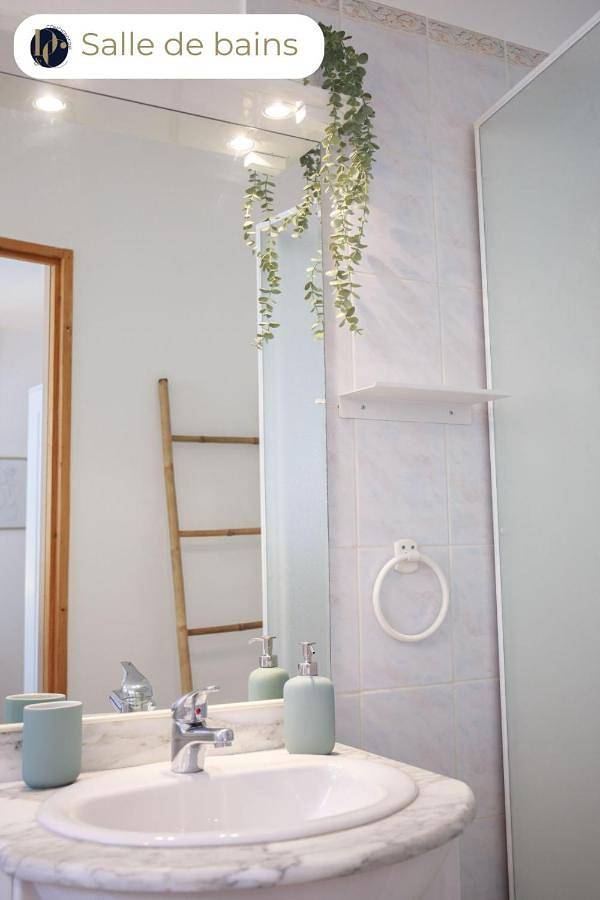 Gîte pour 3 personnes, avec vue dans Office De Tourisme De Greoux Les Bains - 3