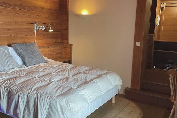 Location de vacances pour 12 personnes, avec terrasse ainsi que jardin et jacuzzi à Poullan-sur-Mer - 2