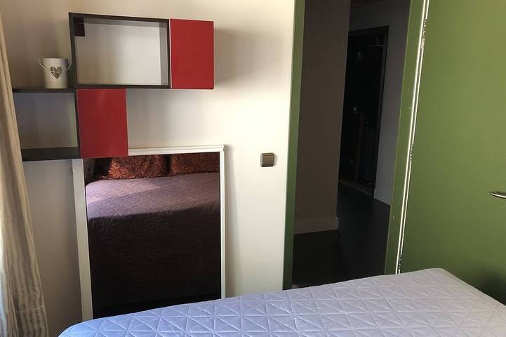 Ganze Wohnung, Zentral gelegen und ruhige Wohnung im Hausboot, Amsterdam pur sang in Amsterdam-Nord, Holländische Küste