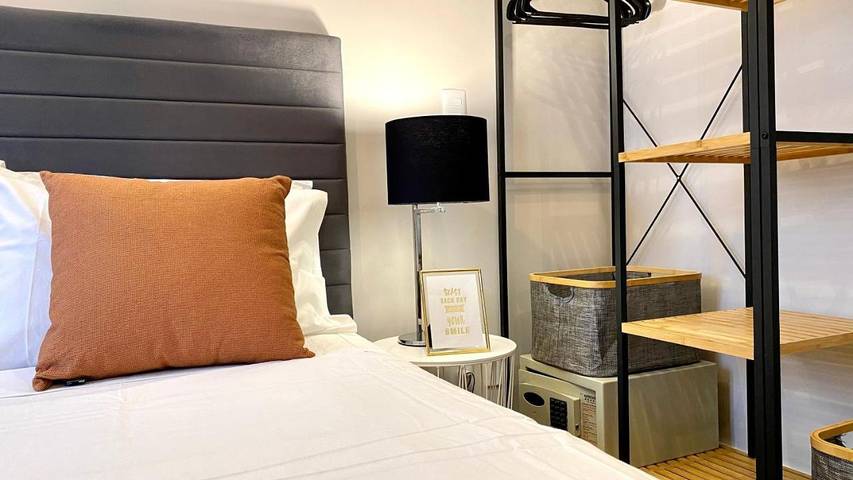 Ferienwohnung für 3 Personen, mit Ausblick und Pool sowie Sauna - 1