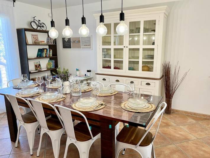 Location de vacances pour 12 personnes, avec piscine ainsi que jardin et vue à Mas-Saintes-Puelles - 3