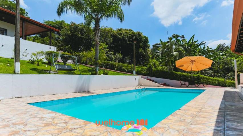 Casas e apartamentos de temporada para 15 pessoas, com jardim e piscina, com animais de estimação em Araçariguama