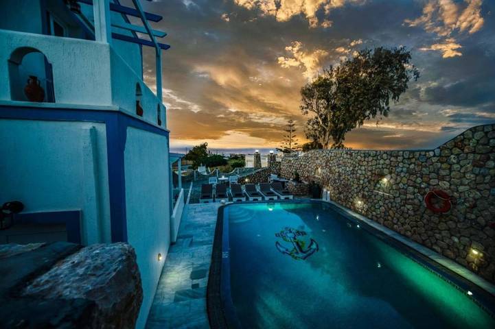 Location de vacances pour 2 personnes, avec Terrasse et Piscine à Karterados