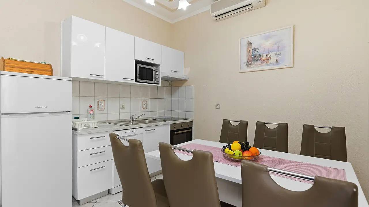 Ganze Ferienwohnung, Ferienwohnung für 5 Personen (42 m²) in Kraj in Kraj, Pasman