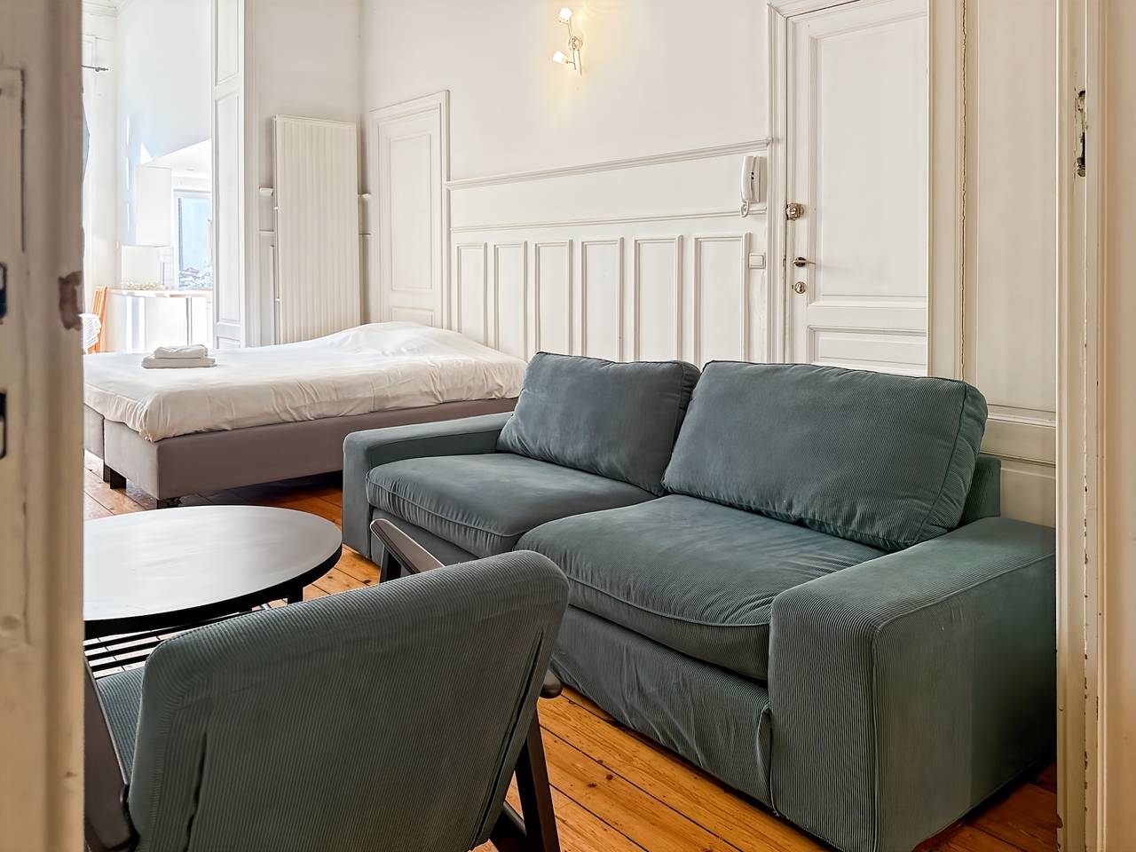 Ganze Wohnung, Châtelain Central, ruhige Terrasse, Selbsteinchecken in Forest-Vorst, Brüssel und Umgebung