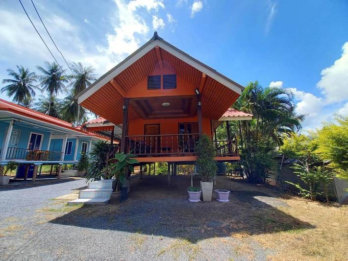 Maison d’hôte pour 2 personnes, avec jardin ainsi que terrasse et vue dans Ko Yao