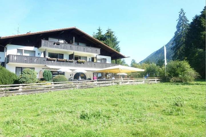 Ferienwohnung für 4 Personen, mit Balkon und Garten