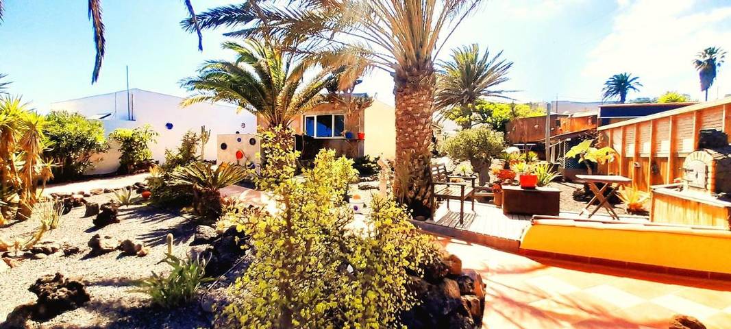 Apartamento de vacaciones para 4 personas, con vistas y jardín, Se admiten mascotas - 1