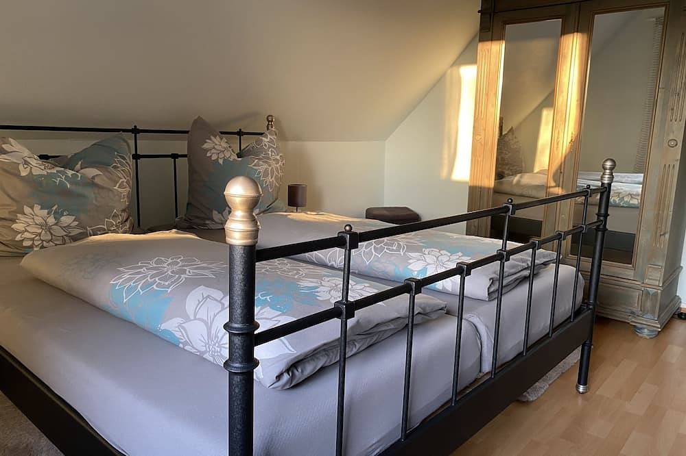 Ganze Wohnung, Gemütliche Ferienwohnung in der Nähe vom Dinopark Münchehagen in Rehburg-Loccum, Niedersachsen
