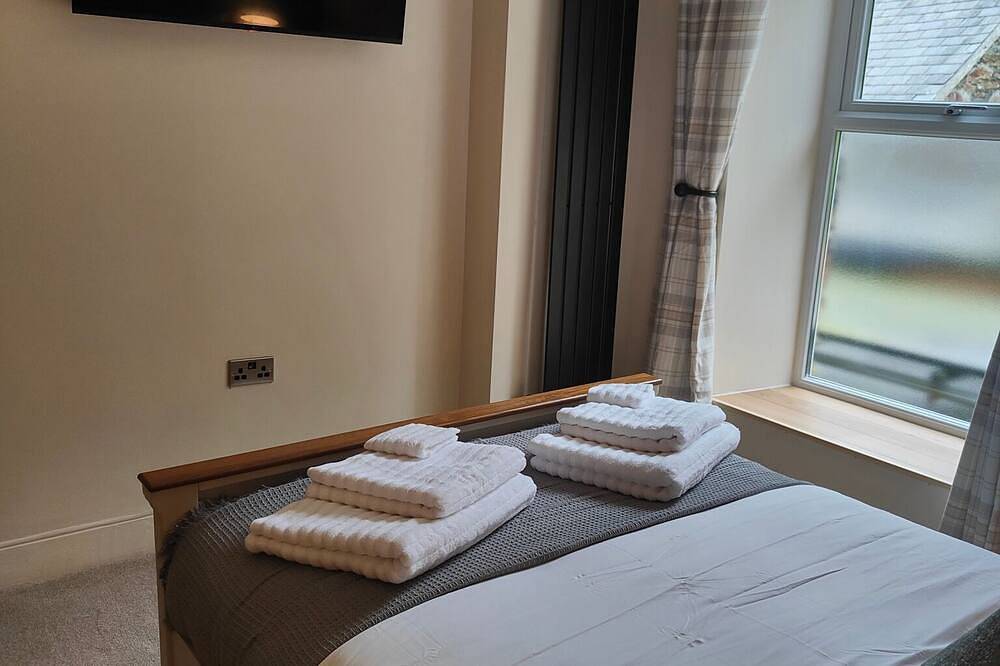 Ganze Wohnung, Modern-Doppelzimmer-Bergblick-Eigenes Badezimmer in Beddgelert, Snowdonia