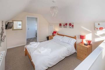 Chalet for 5 People in Nettlestone and Seaview, Isle of Wight, Photo 3