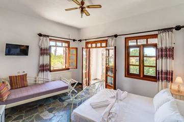 Gîte pour 3 personnes, avec vue et jardin dans Chóra Sfakíon