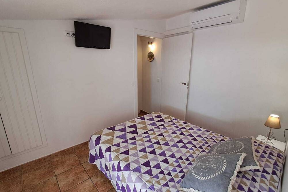 Casa de pescadores en el puerto de Fornells (Aiguablava). in Aigua Blava, Begur