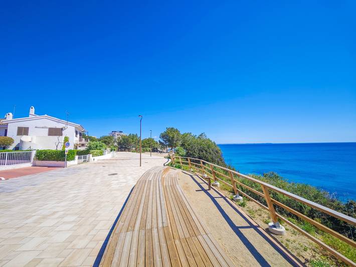 Ferienhaus für 4 Personen, mit Pool und Terrasse sowie Garten in Miami Playa