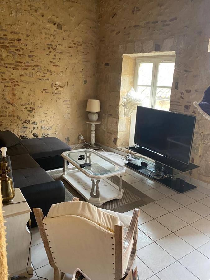 Gîte pour 6 personnes, avec vue, adapté aux familles dans Office de Tourisme de Bergerac Sud Dordogne - 4