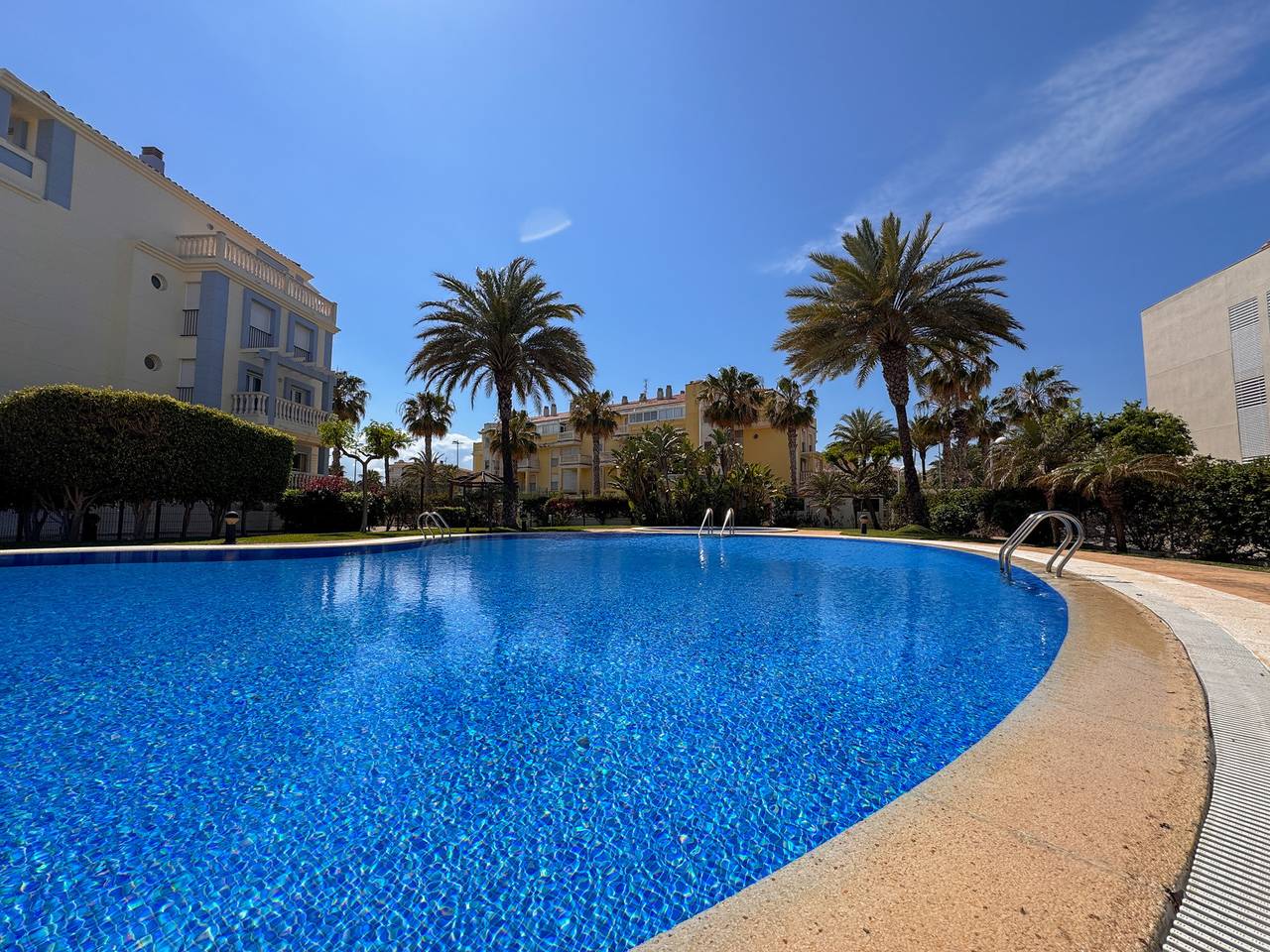 Apartamento entero, Almadraba beach and pool - Denia in Almadraba, Costa Blanca