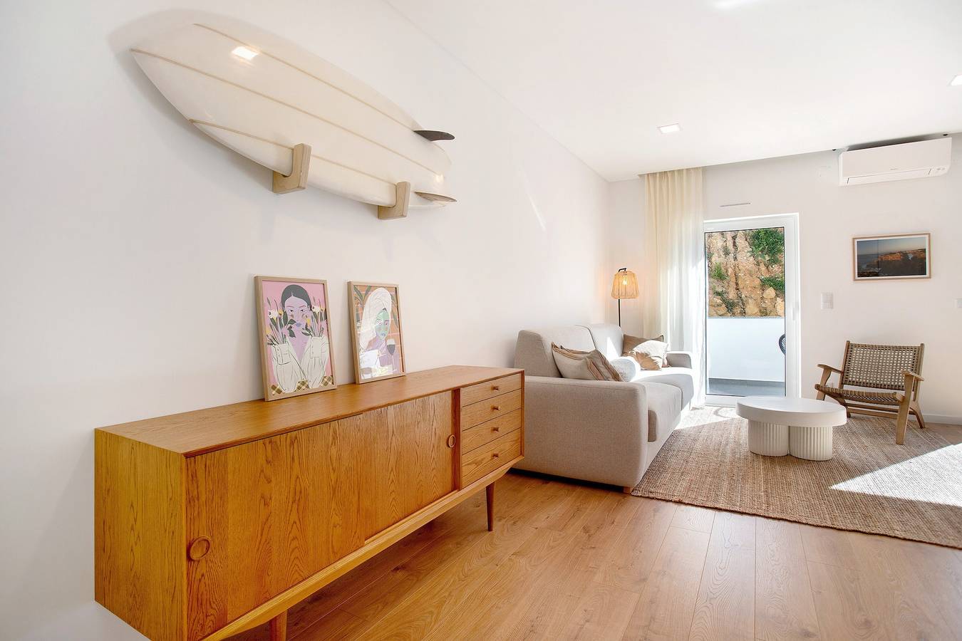 Apartamento entero, Apartamento 'Casa Aga Seaside Chic' con balcón, Wi-Fi y aire acondicionado in Praia dos Pescadores (Ericeira), Ericeira