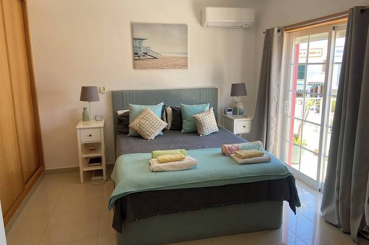 Villa für 8 Personen, mit Terrasse und Garten in Ferragudo - 2