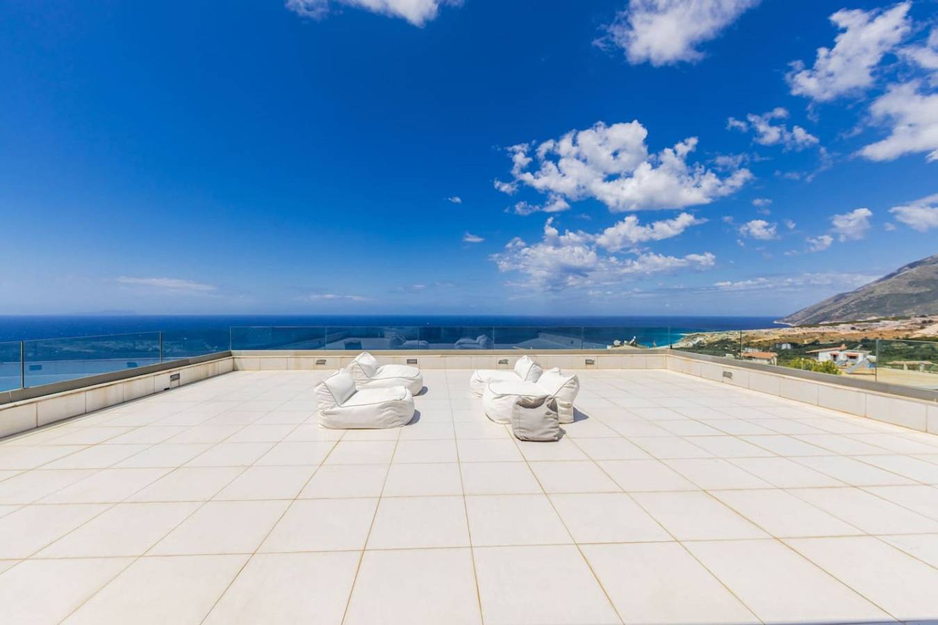 Villa Belle Azure in Gjilekë in Dhërmi, Himarë