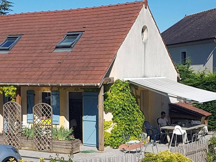 Maison de vacances pour 3 personnes, avec Terrasse et Jardin ainsi que Piscine et Vue