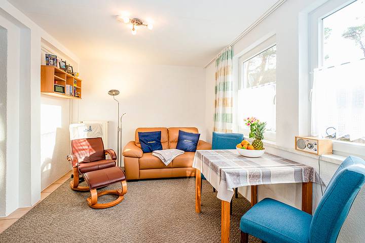 Ferienwohnung für 2 Personen, mit Terrasse in Dierhagen - 2