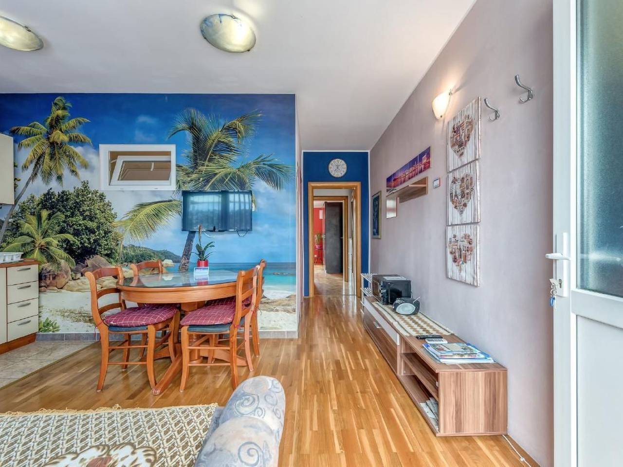 Appartamento intero, Nette Wohnung in Split mit Terrasse, Gregor von Nin-Nähe in Spalato, Regione spalatino-dalmata