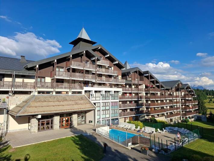 Gîte pour 6 personnes, avec jardin ainsi que vue et piscine à Praz de Lys - 3