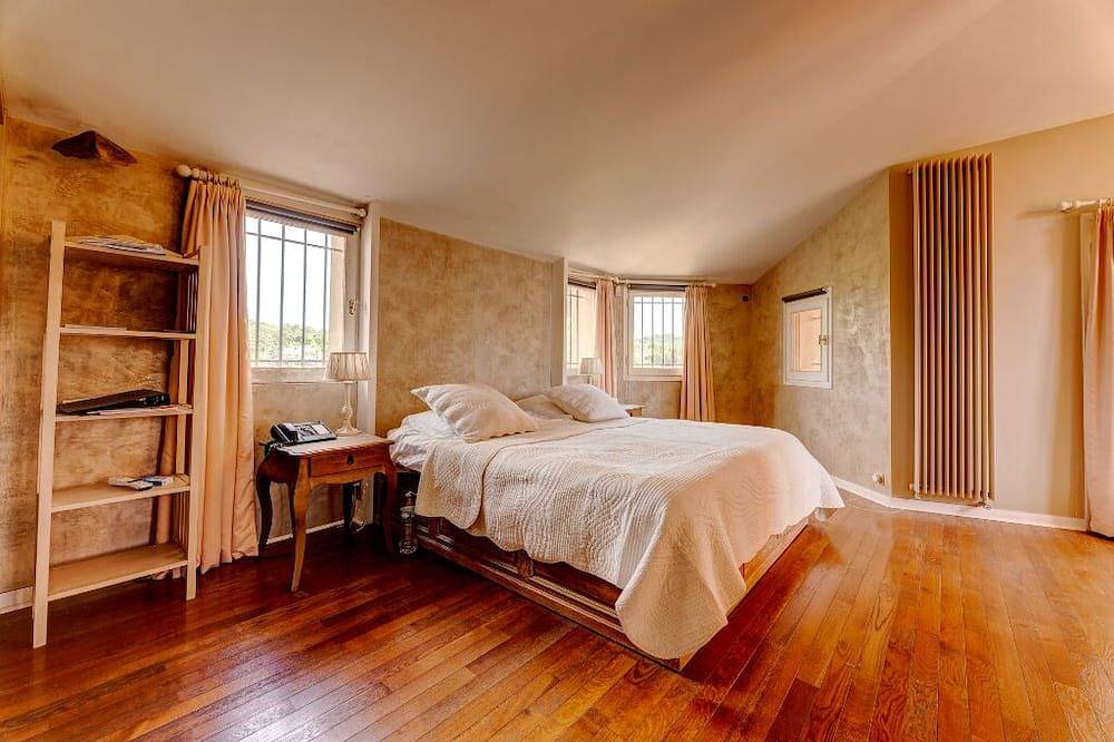 Superb villa in an exceptional location in Mougins, Mittelmeerküste (Frankreich)