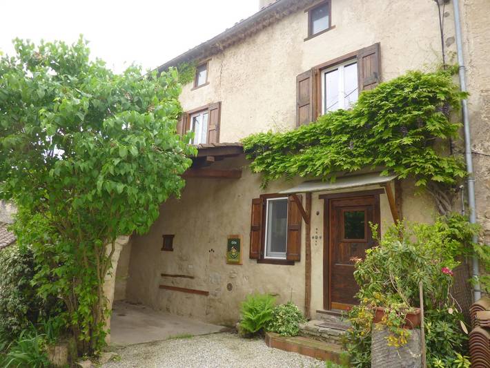 Gîte pour 4 personnes, avec jardin et terrasse à Vernajoul