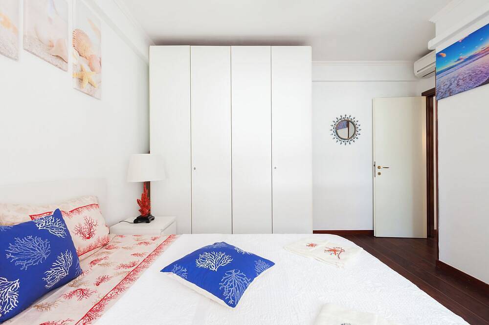 Entire apartment, Titty Beach Luxury House in Santa Marinella, Rome Province