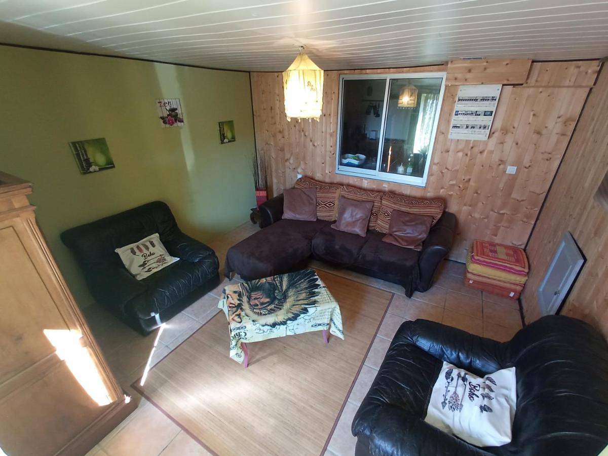 Four-Bedroom House in Le Vernet-Chaméane, Parc Naturel Régional Livradois-Forez