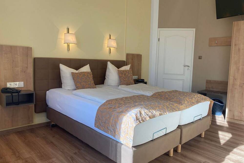 Ganze Wohnung, Einzelzimmer Standard (Hohenzollern) - Hotel Haus Hohenzollern/Haus Ambiente in Bad Bertrich, Traben-Trarbach und Umbegung