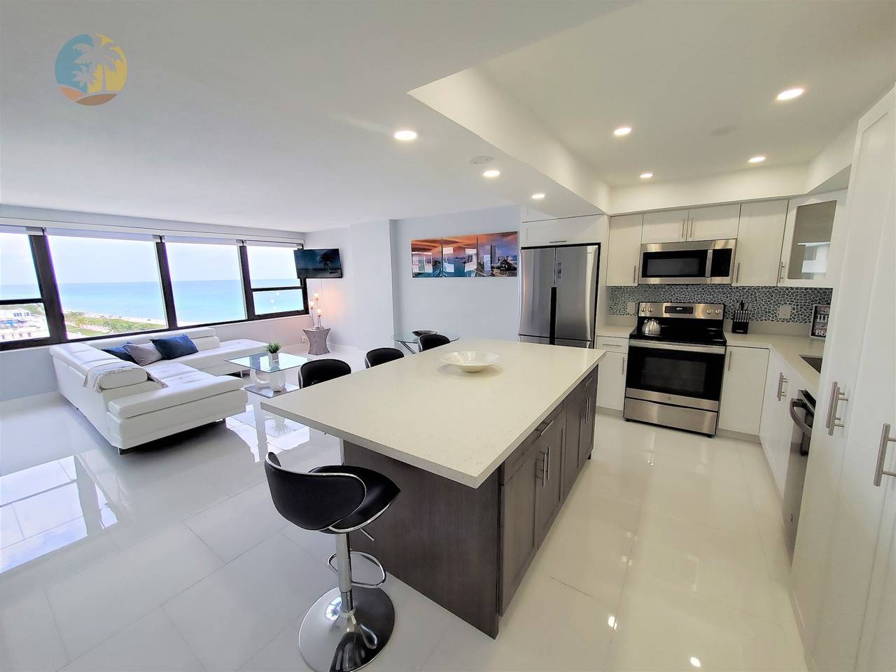 Apartamento entero, Modern 3 Bedroom with Ocean Views - 1104 in Miami Beach, Florida