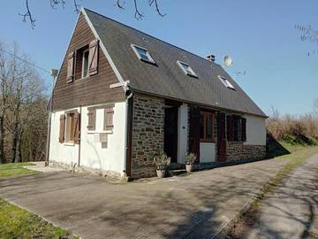 Gîte pour 5 personnes, avec jardin à Pont-Farcy