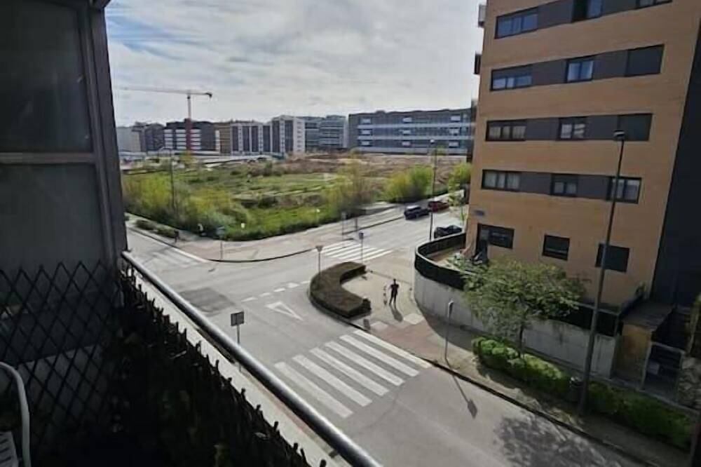 Entire apartment, Comfortable apartment in Tres Cantos by bebalmy in Tres Cantos, Madrid Province