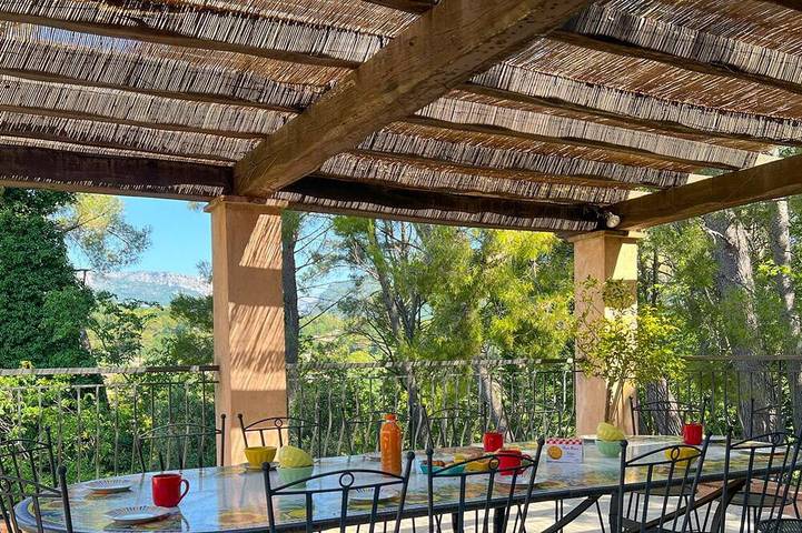 Chalet para 10 personas, con terraza y jardín - 1