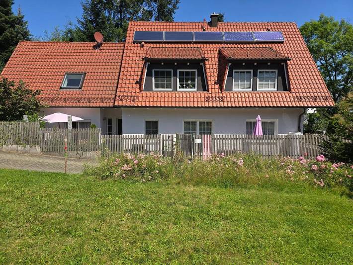 Ferienwohnung für 6 Personen, mit Terrasse und Garten sowie Ausblick in Mistelgau